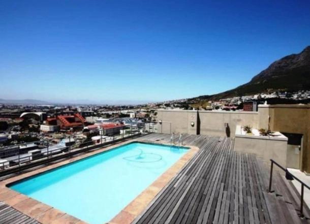 1 Bedroom Property for Sale in Foreshore Western Cape